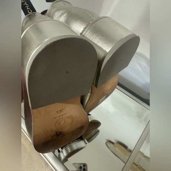 CHANEL BOOTS - Picture 9 of 16